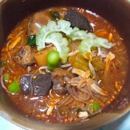 ก๋วยเตี๋ยวไก่มะระยายเดือน