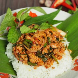 Spicy Minced Pork Salad With Rice