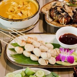 ลูกชิ้นหมูเมืองทอง มี5ไม้