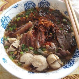 ก๋วยเตี๋ยวเนื้อเปื่อย ตาโย่งอุดร @บ้านดู่