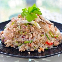 [ร้านส้มตำ ยำ แซบ] ยำวุ้นเส้นหมูสับ