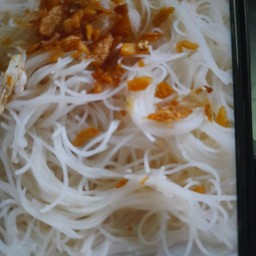 เส้นหมี่ลวก