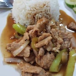 ข้าวหมูทอด เฮียต้อม 🍛