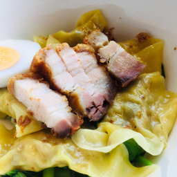 เกี๋ยวน้ำหมูกรอบ