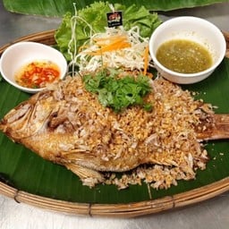 ปลาทับทิมทอดกระเทียม