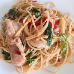 สปาเก็ตตี้ผัดขี้เมา หมู
