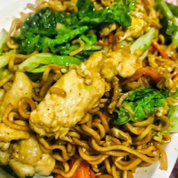 มาม่าผัดไก่(เส้นเอฟเอฟ)