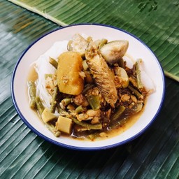 ขนมจีนแกงไตปลา