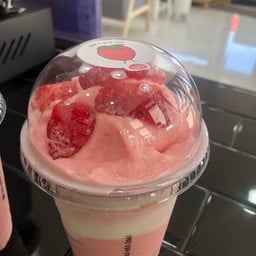 สตอเบอรี่สมูทตี้