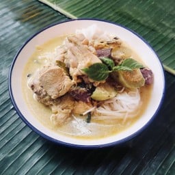 ขนมจีนแกงเขียวหวานไก่