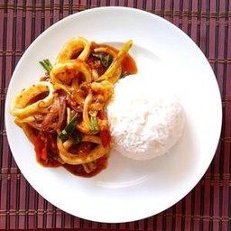 ข้าว+ปลาหมึกผัดพริกเผา