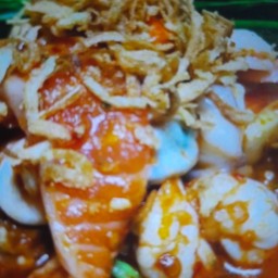 ยำทะเลทรงเครื่อง