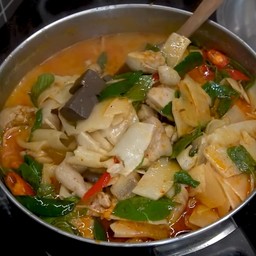 แกงคั่วหน่อไม้ส้มดอง(หน่อไม้เปรี้ยว)