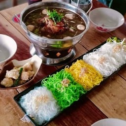 เตี๋ยวญวน ก๋วยจั๊บอุบลเมืองบั้งไฟ  ขอนแก่น