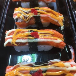 ซูชิหน้าปูอัด