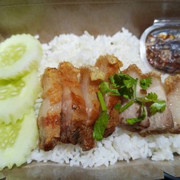 ข้าวหมูกรอบแจ่วปลาร้า