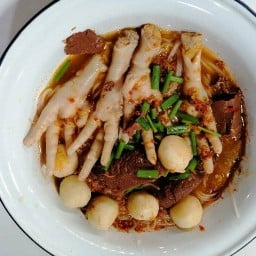ร้านข้าวปุ้นแม่ทุเลียน ใต้บีทีเอสกรมป่าไม้