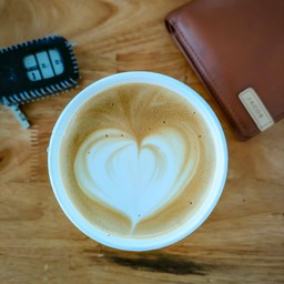 ลาเต้ร้อน