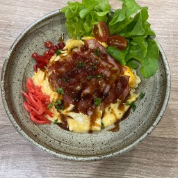 ข้าวไข่ข้นเบคอน