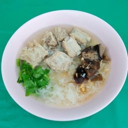 ข้าวต้มกระดูกหมูตุ๋น+ข้าวต้มปลา ลุงวิชัย สาขาโลตัสวัดไทรบางกรวย
