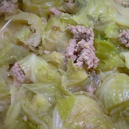 แกงจืดกะหล่ำปลี