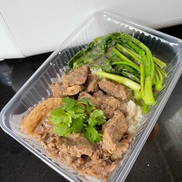 ข้าวเนื้ออบ บ้านดานิช ประชาอุทิศ90