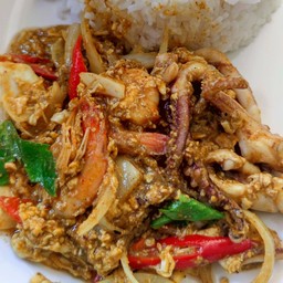 ผัดผงกะหรี่รวมมิตร - ทะเล