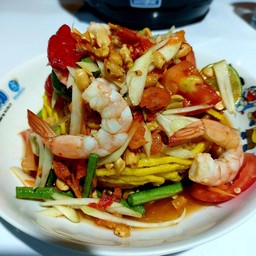 ตำไทยหมี่กรอบกุ้งสุก