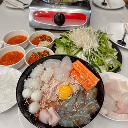 ชุดหมูรวมทะเลชุดใหญ่