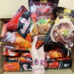 ขนมบ้านลุงหนุ่ย