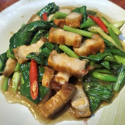 น้องน้ำชา อาหารตามสั่ง