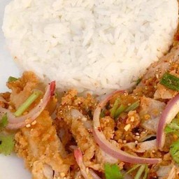 ข้าวยำไก่แซ่บ