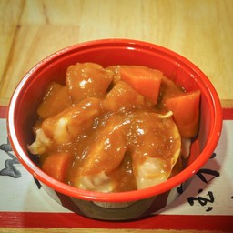 เกี๊ยวซ่าแกงกะหรี่ญี่ปุ่น