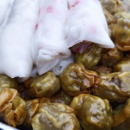 ขนมจีบ & ก๋วยเตี๋ยวหลอด"เฉลียว"