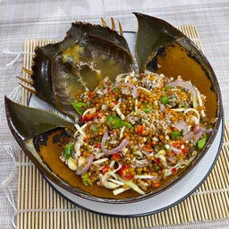 ยำไข่เเมงดาจานสดๆ size ใหญ่ 500-700 กรัม ไข่เต็มท้อง