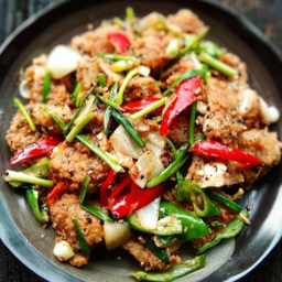 อกไก่ผัดพริกไทยดำ (กับข้าว)