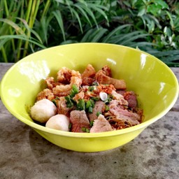 หมี่ยำโบราณเนื้อ