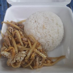 หน่อไม้ผัดไข่หมูสับ