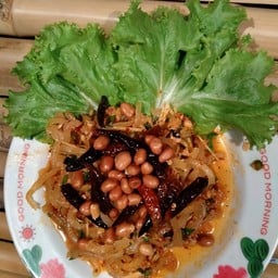 ยำแหนมครูแอน