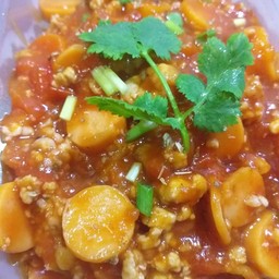 สปาเก็ตตี้ซอสมะเขือเทศหมู ฮอทดอก