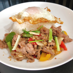 ข้าวผัดพริกไทยดำ