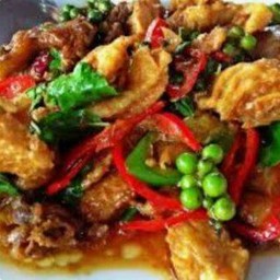 เครื่องแกงไก่ราดข้าว