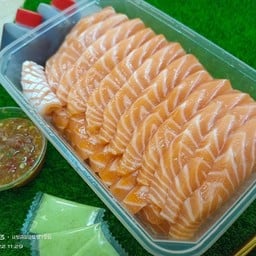 แซลมอนซาซิมิ 1,000 กรัม (Sashimi 1,000 g.) ไม่มีหัวไชเท้า