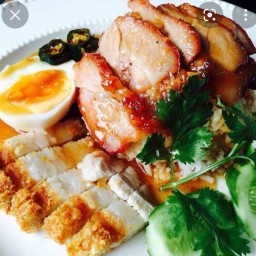 ข้าวหมูแดงกรอบ 1