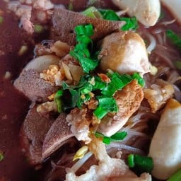 ร้านหมูตกแซ่บสะเดิด