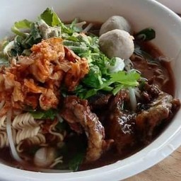 ร้านก๋วยเตี๋ยวคาราวานอาหารตามสั่ง