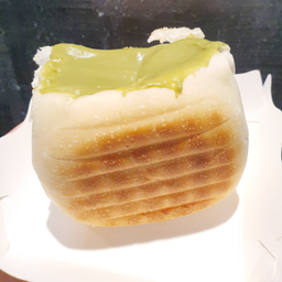 ไส้ทะลักชาเขียว
