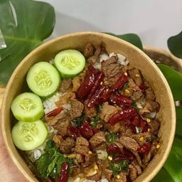 ครัวบ้านเรา (กะเพราพริกแห้ง)🥩🥓🍖