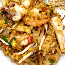 ผัดไทยทะเล