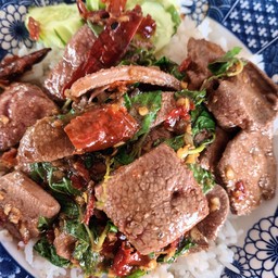 กะเพาตับราดข้าว